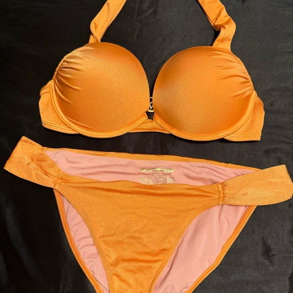 Victoria Secret Bombshell bikini - Picture 1 of 4